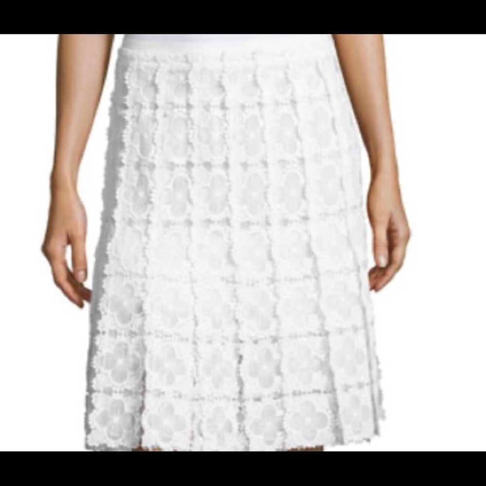 Elie Tahari white lace skirt